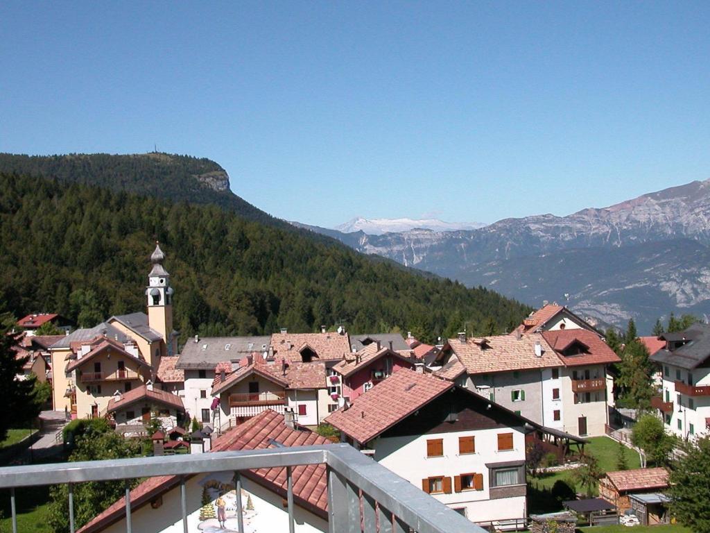 Hotel Martinella Folgaria Exterior photo