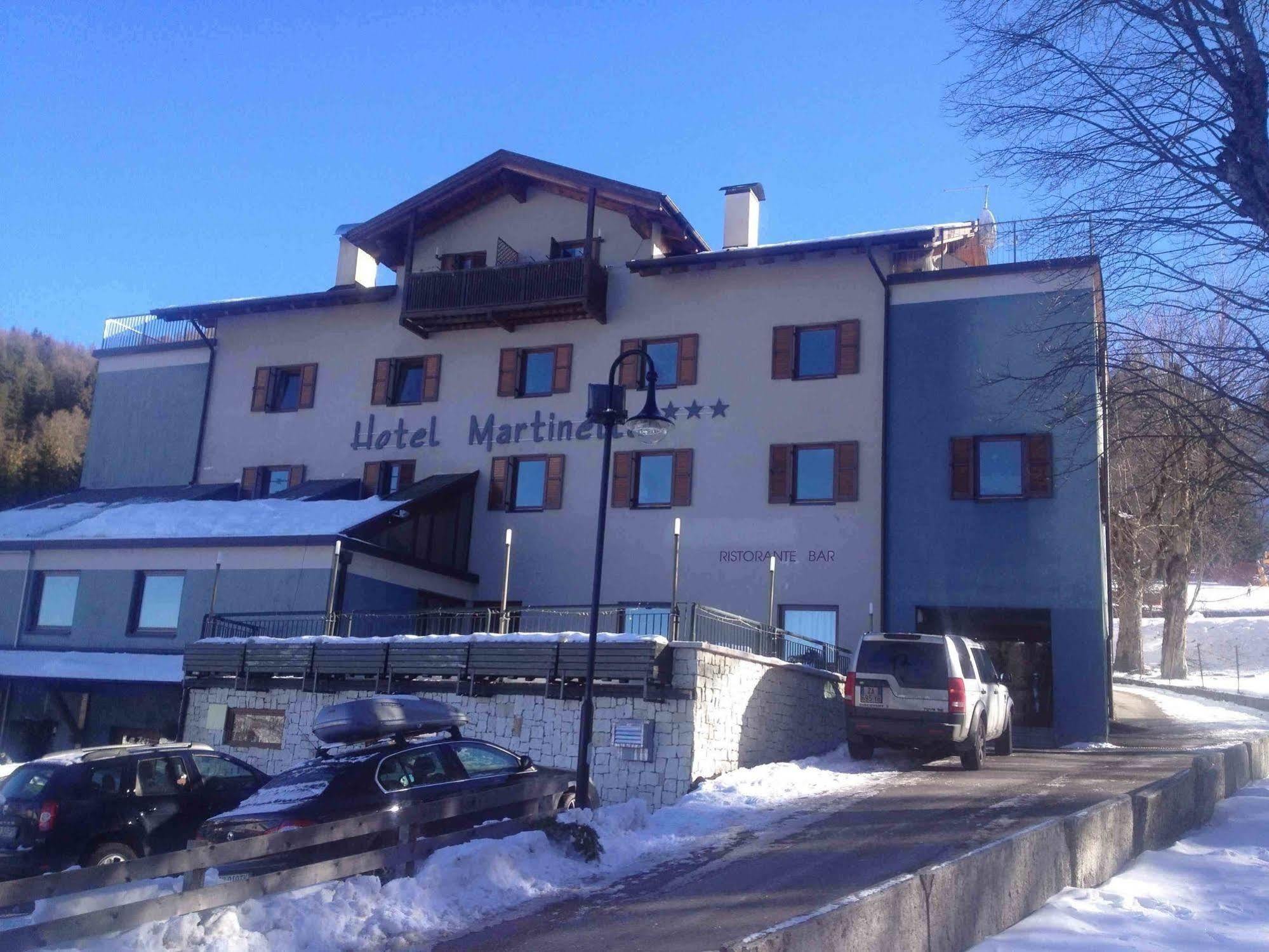 Hotel Martinella Folgaria Exterior photo